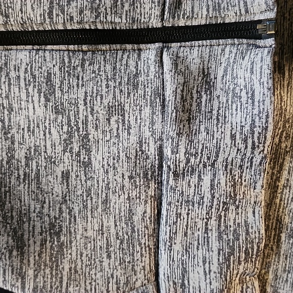 Under Armour medium gray/black striped zip up hoodie - Picture 6 of 15